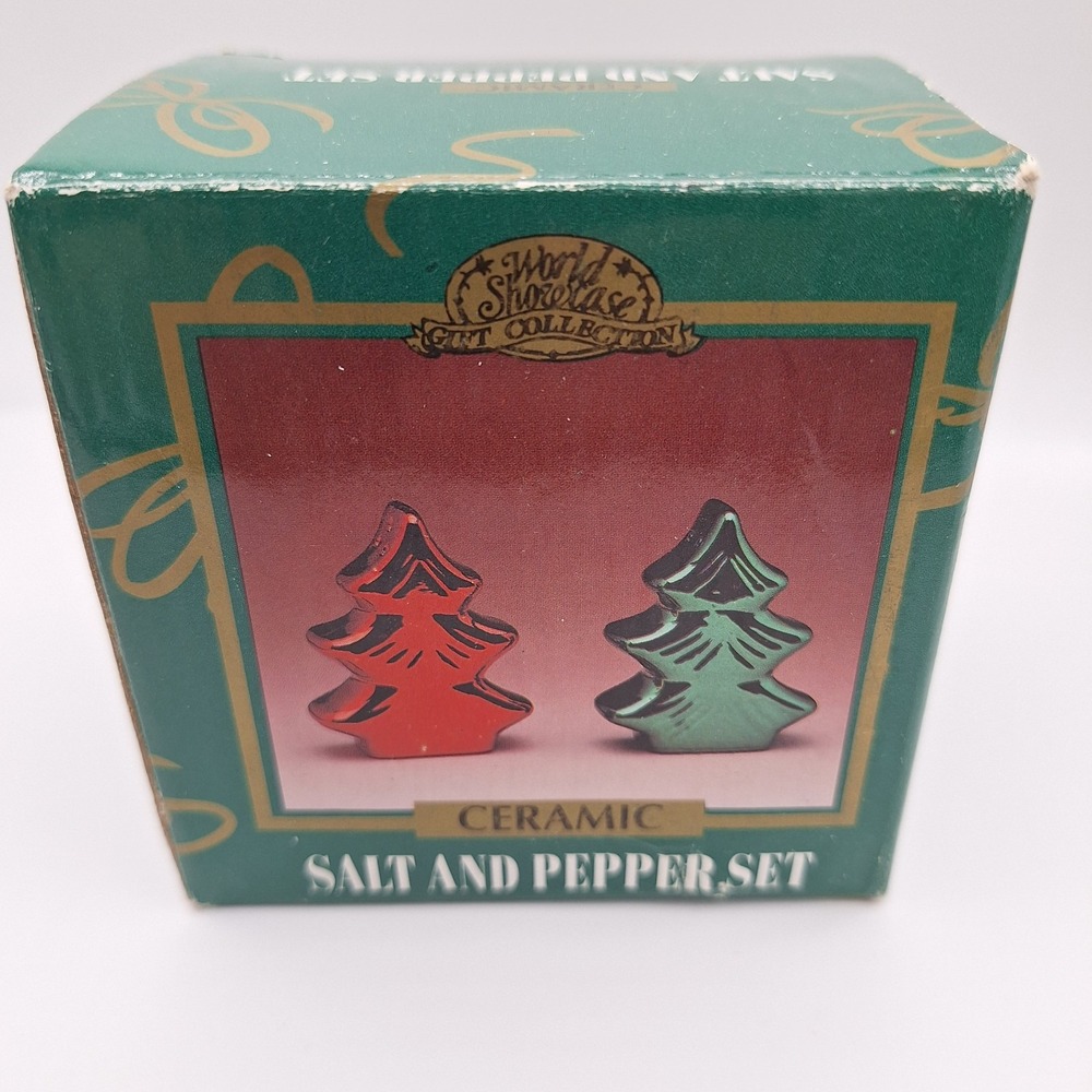 Vintage Atico Ceramic Christmas Tree Salt & Pepper‎ Set New Old Stock 3.5"